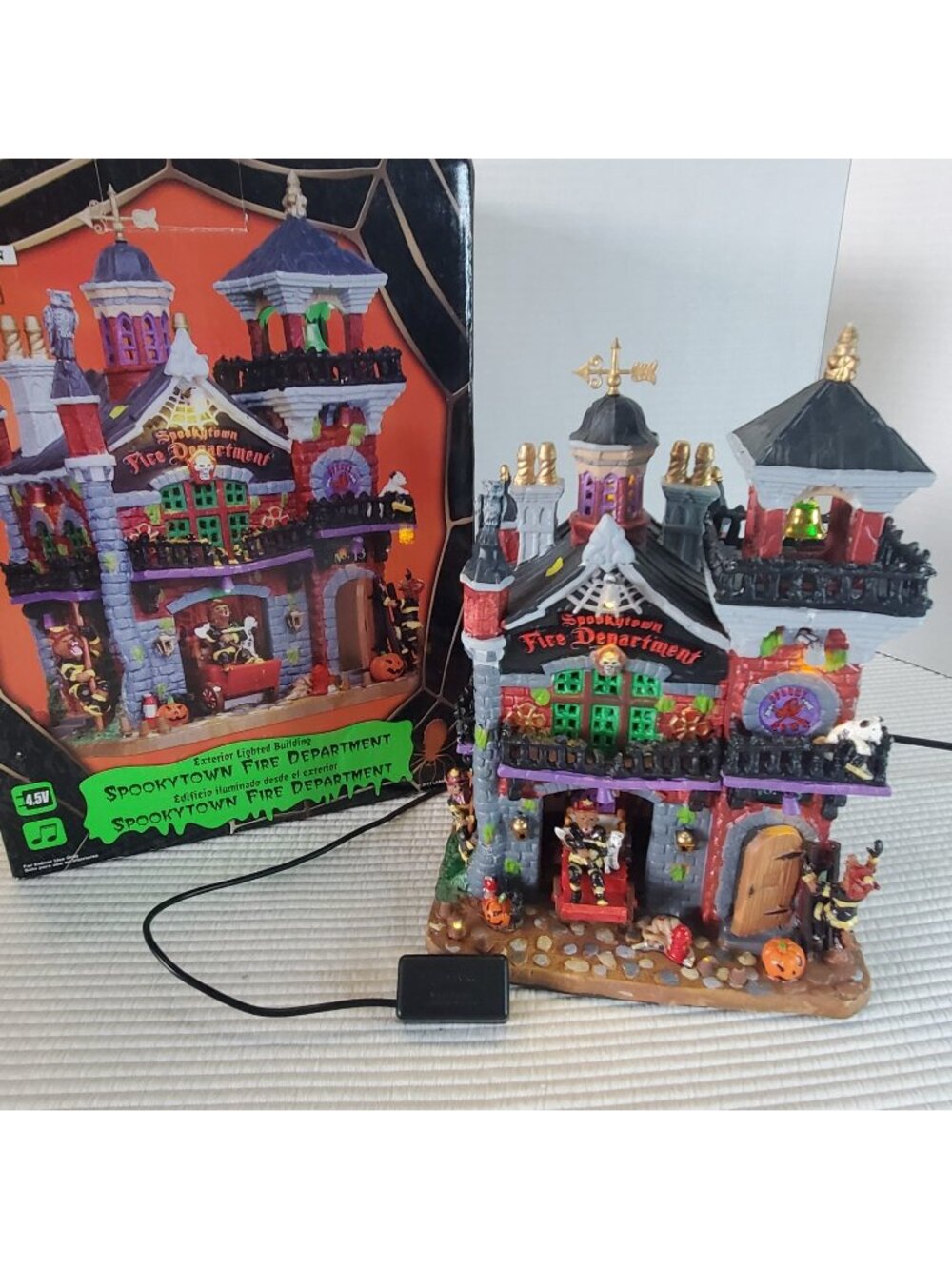 Lemax Spooky Town Fire Department Illuminated House Village Talks Box 2011 Works